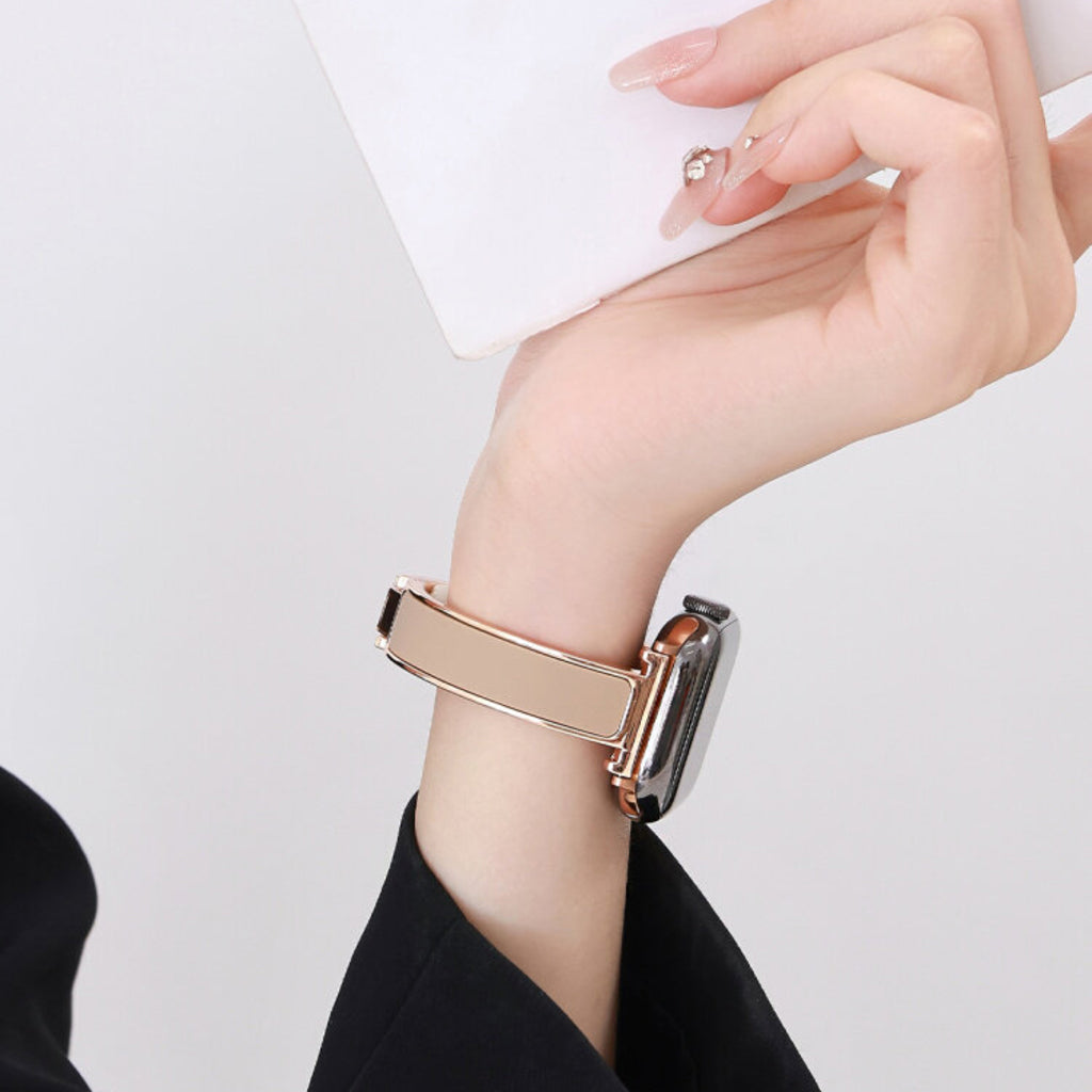 Crescent Metal Bracelet for Apple Watch