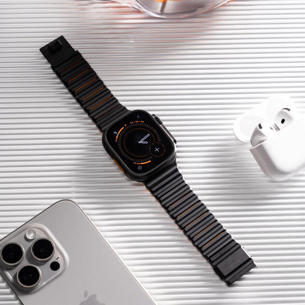 The GEMINI Wave Titanium Band