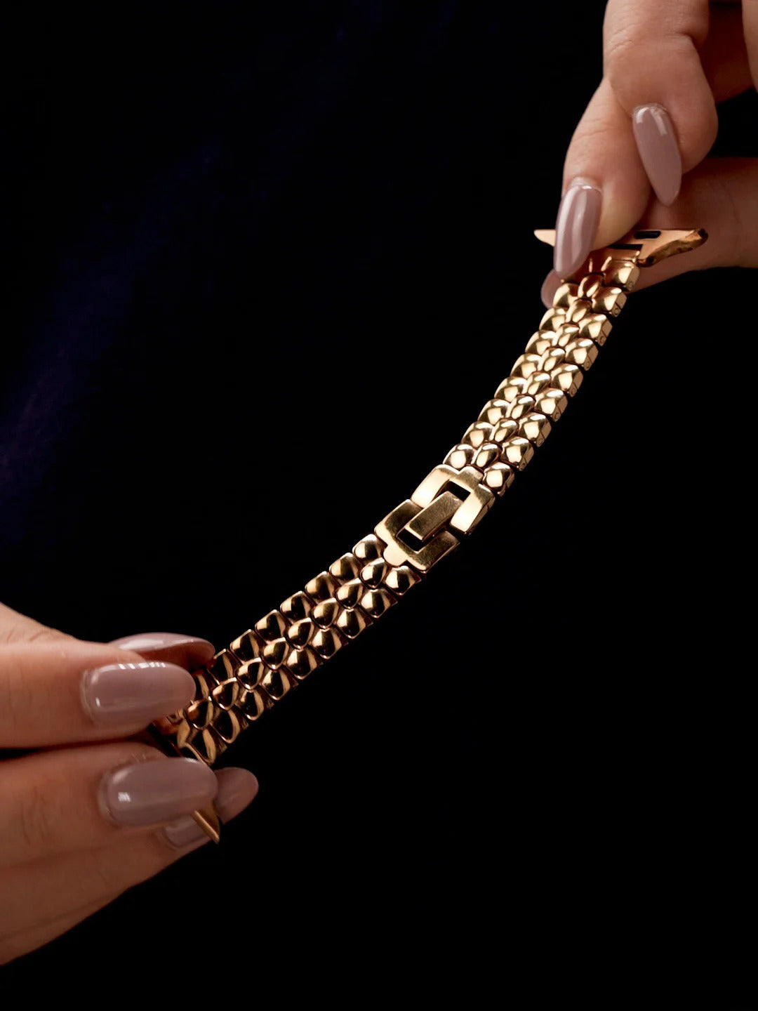 Luxury Rounded-Link Stainless Steel Band for Apple Watch